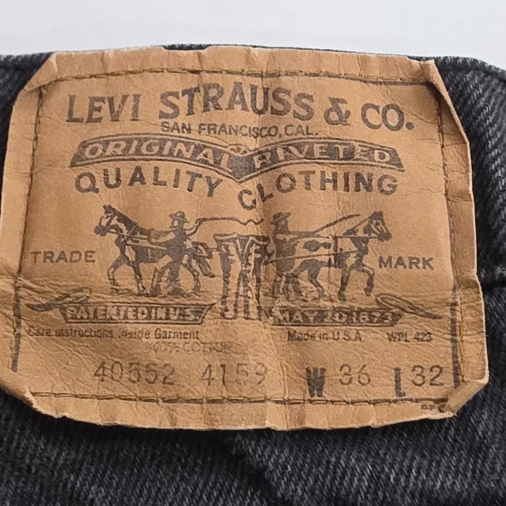 Levi's 552 Jeans Mens 36x32 Black Vintage Made in USA Relaxed Tapered Denim